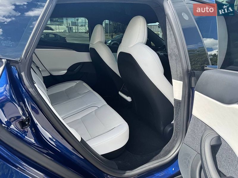 Лифтбек Tesla Model S 2022 в Харькове