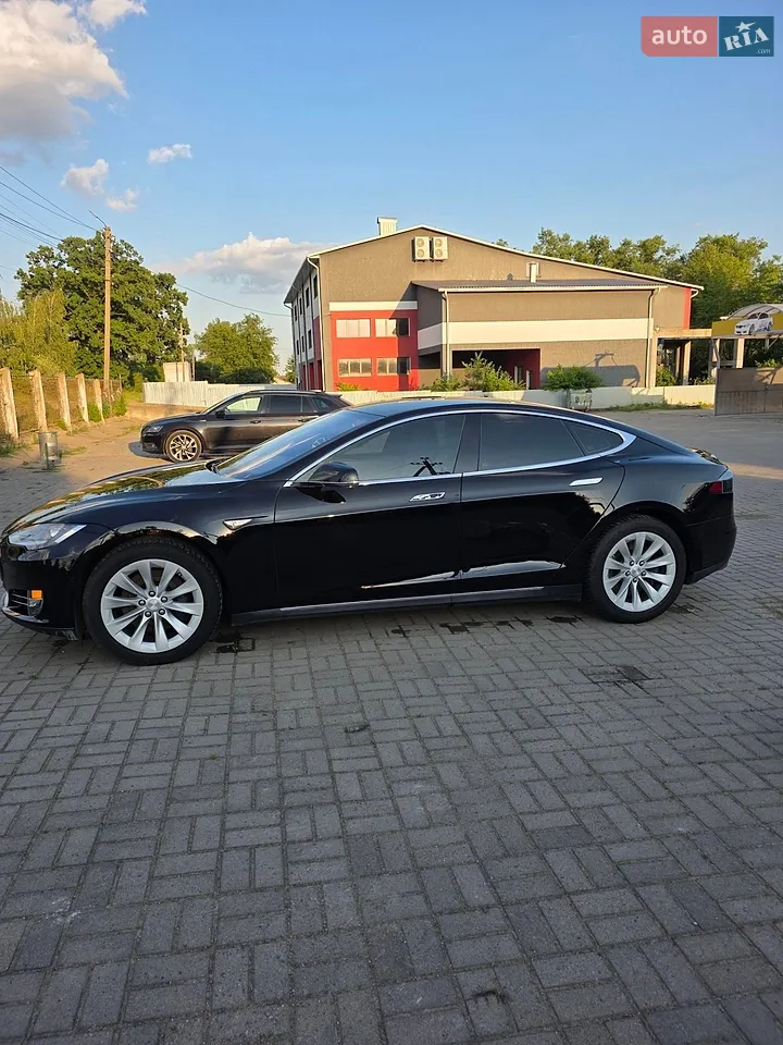 2015 Tesla Model S - мініатюра 31