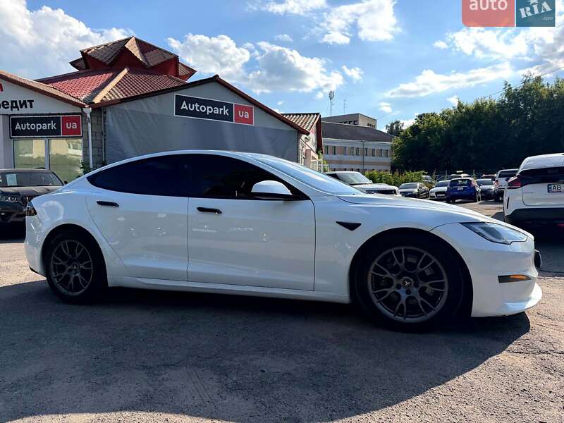 Лифтбек Tesla Model S 2022 в Виннице