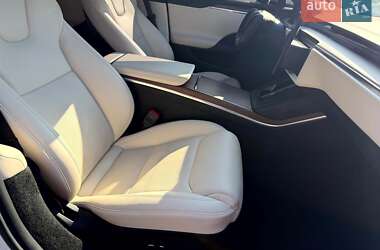 Лифтбек Tesla Model S 2022 в Виннице