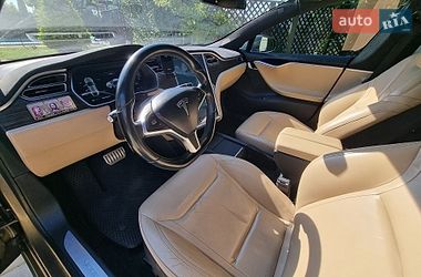 Лифтбек Tesla Model S 2015 в Николаеве