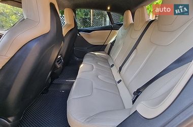 Лифтбек Tesla Model S 2015 в Николаеве