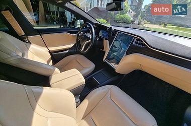 Лифтбек Tesla Model S 2015 в Николаеве