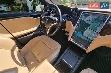 Лифтбек Tesla Model S 2015 в Николаеве