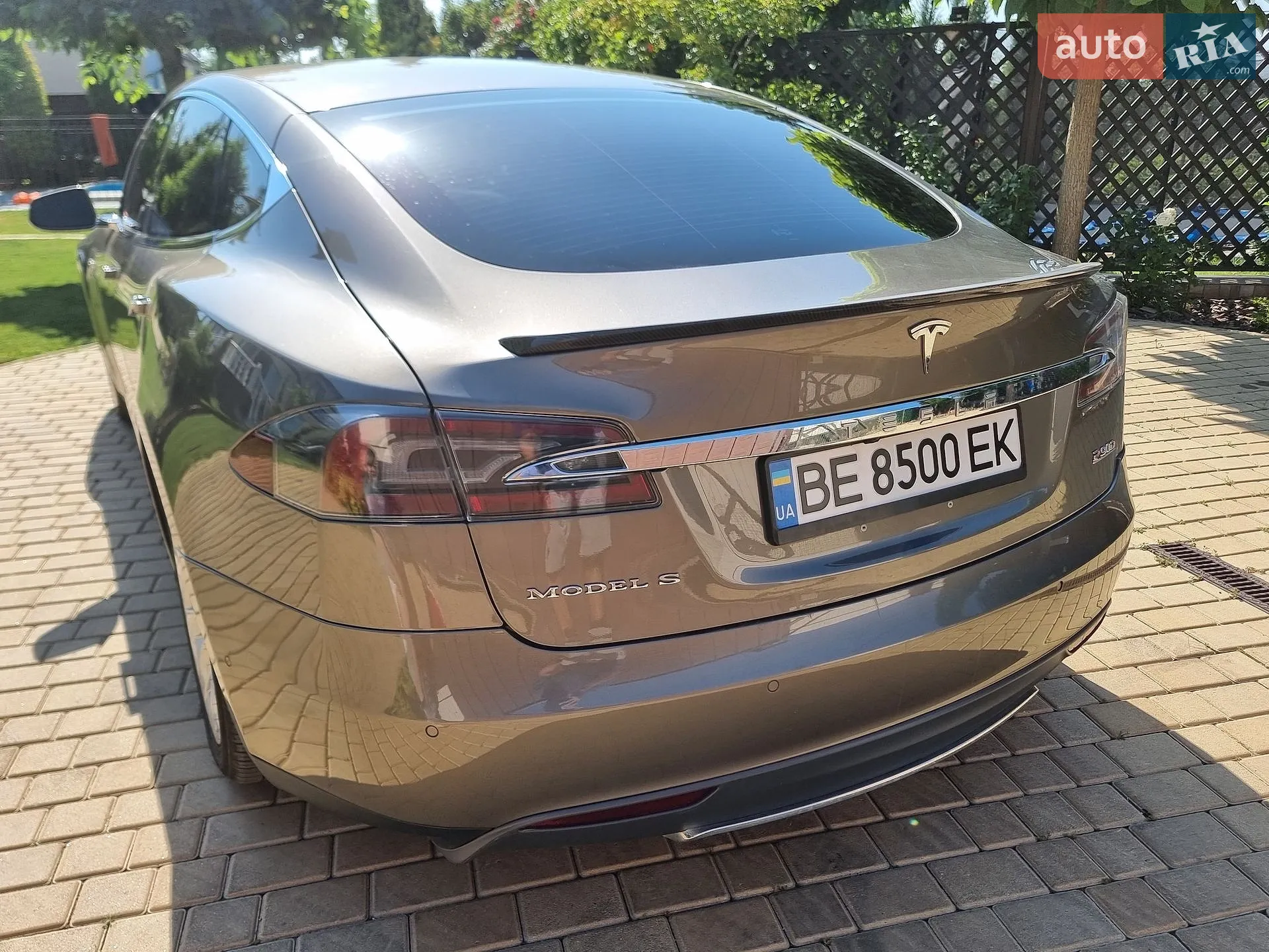 2015 Tesla Model S - мініатюра 12