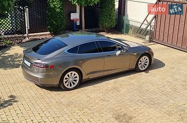 Лифтбек Tesla Model S 2015 в Николаеве