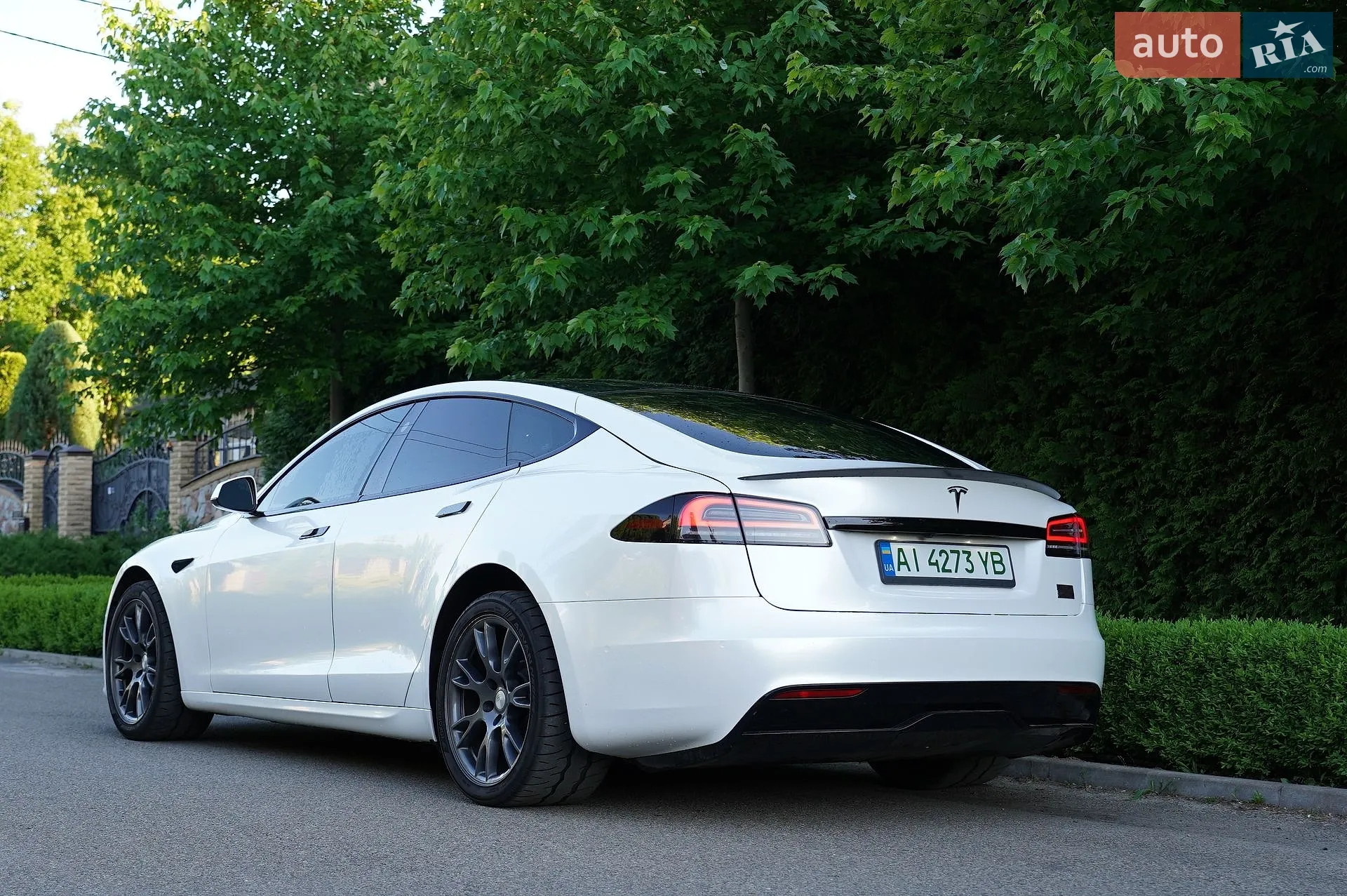 2022 Tesla Model S - мініатюра 10