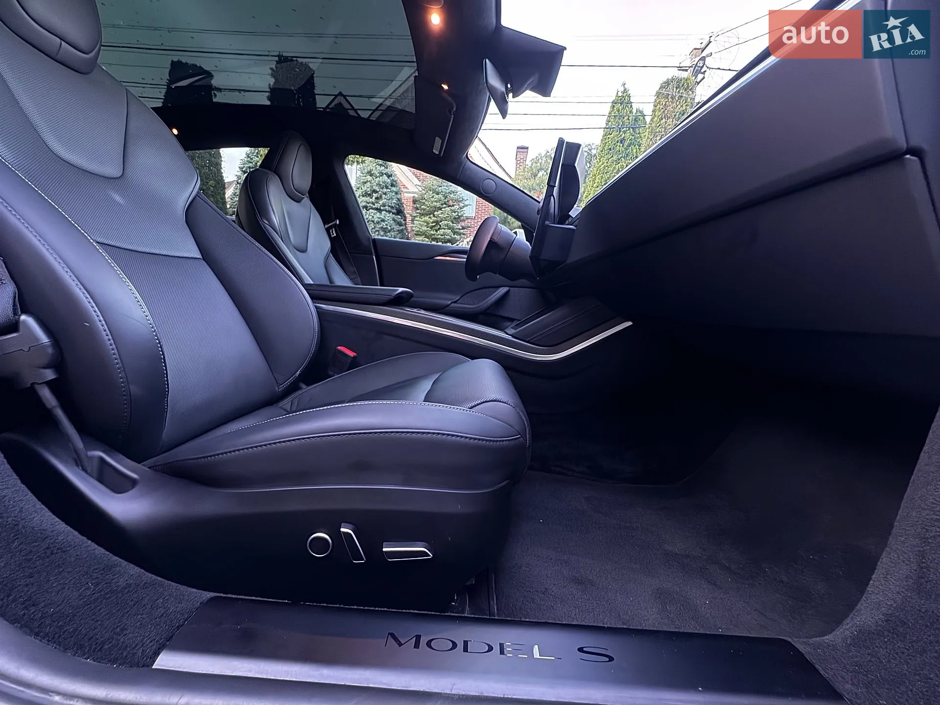 2022 Tesla Model S - мініатюра 21