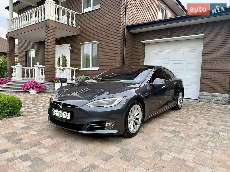 Tesla Model S 2018 VIN 5YJSA1E20JF297702 фото оголошення 5 з 115