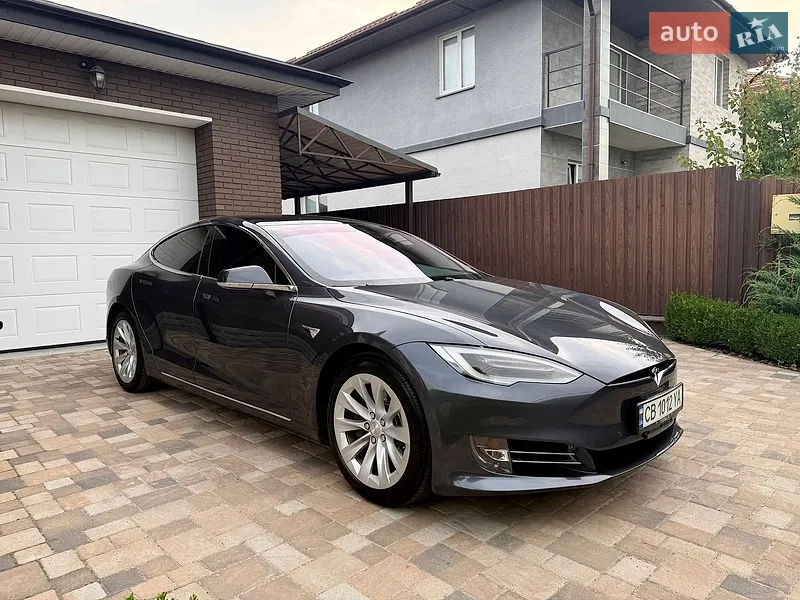 Tesla Model S 2018 VIN 5YJSA1E20JF297702 фото оголошення 16 з 115