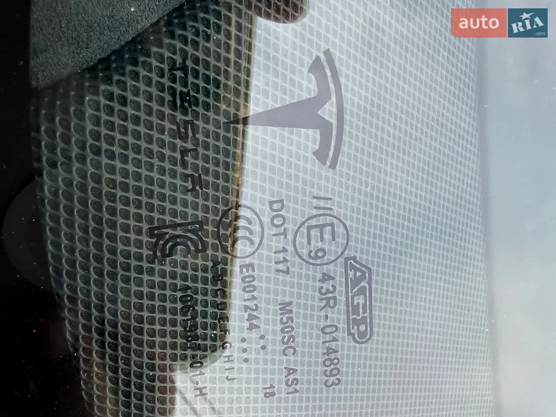 Tesla Model S 2018 VIN 5YJSA1E20JF297702 фото оголошення 44 з 115