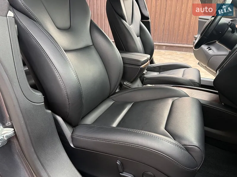 Tesla Model S 2018 VIN 5YJSA1E20JF297702 фото оголошення 70 з 115