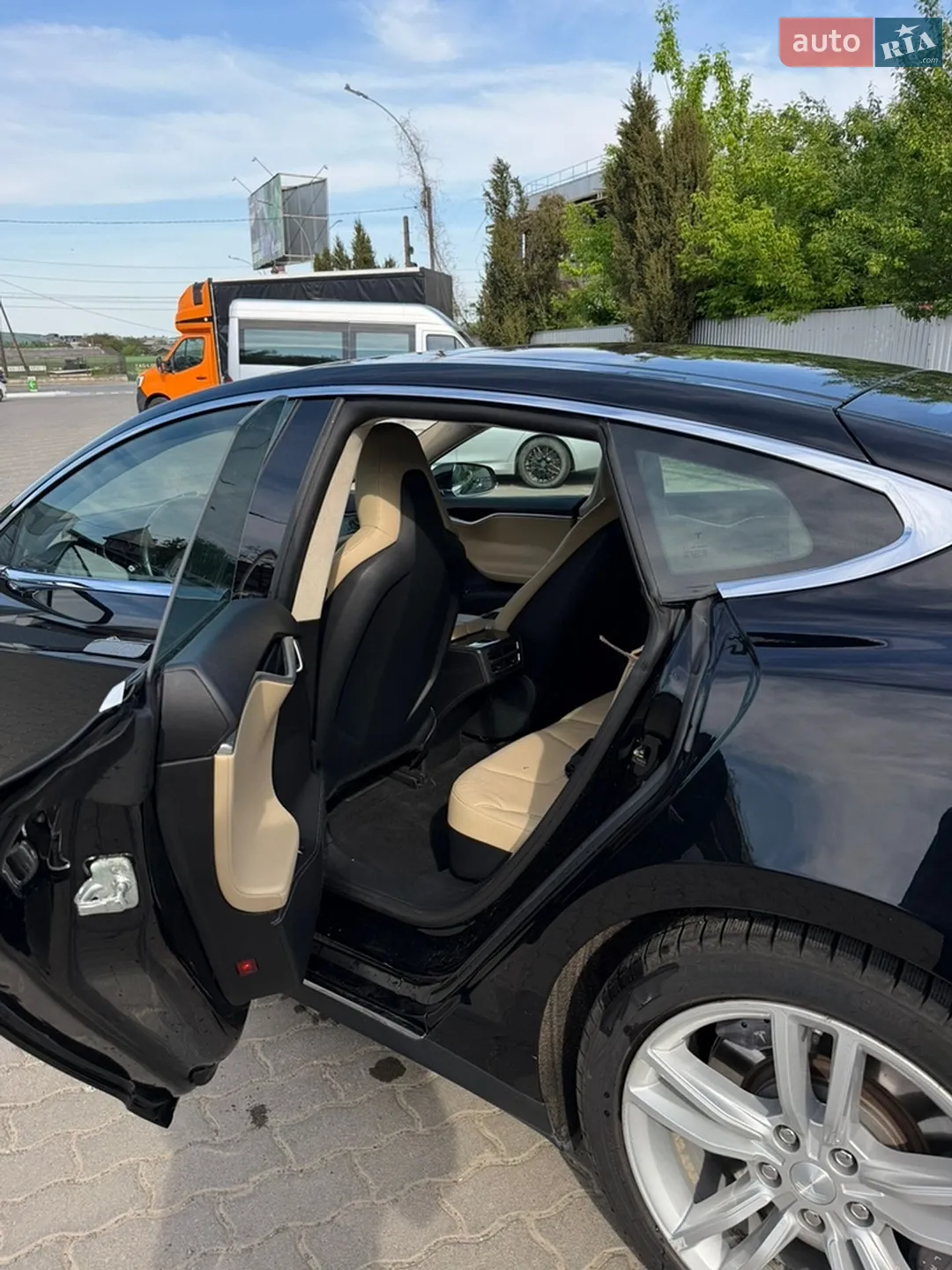 2015 Tesla Model S - мініатюра 10