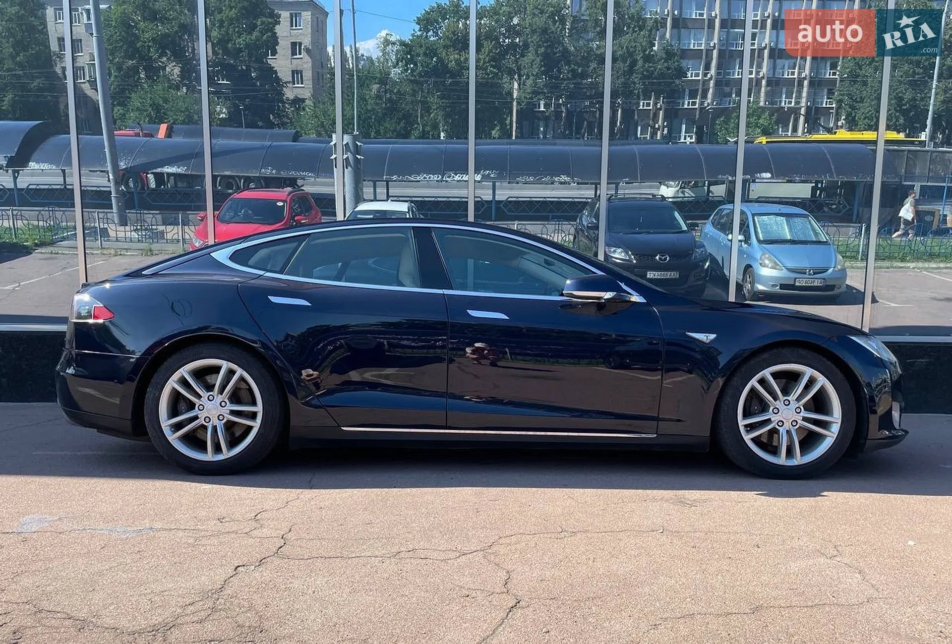 2015 Tesla Model S - мініатюра 4