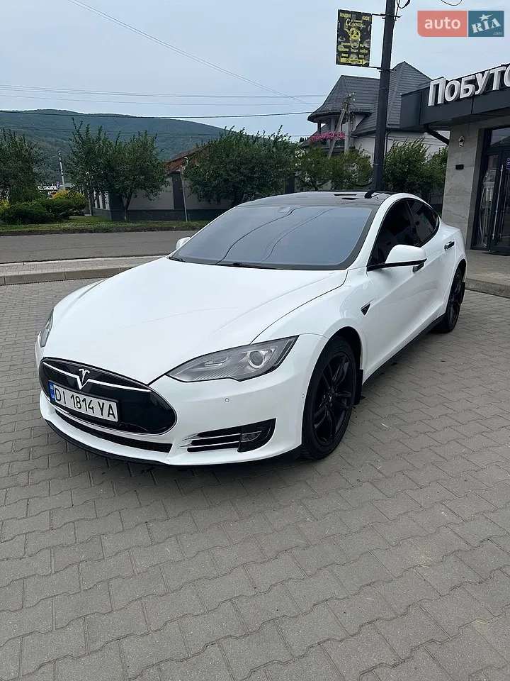 2014 Tesla Model S - мініатюра 9