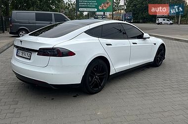 Ліфтбек Tesla Model S 2014 в Виноградові