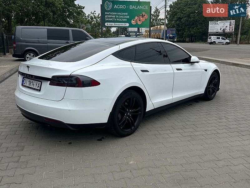 Ліфтбек Tesla Model S 2014 в Виноградові