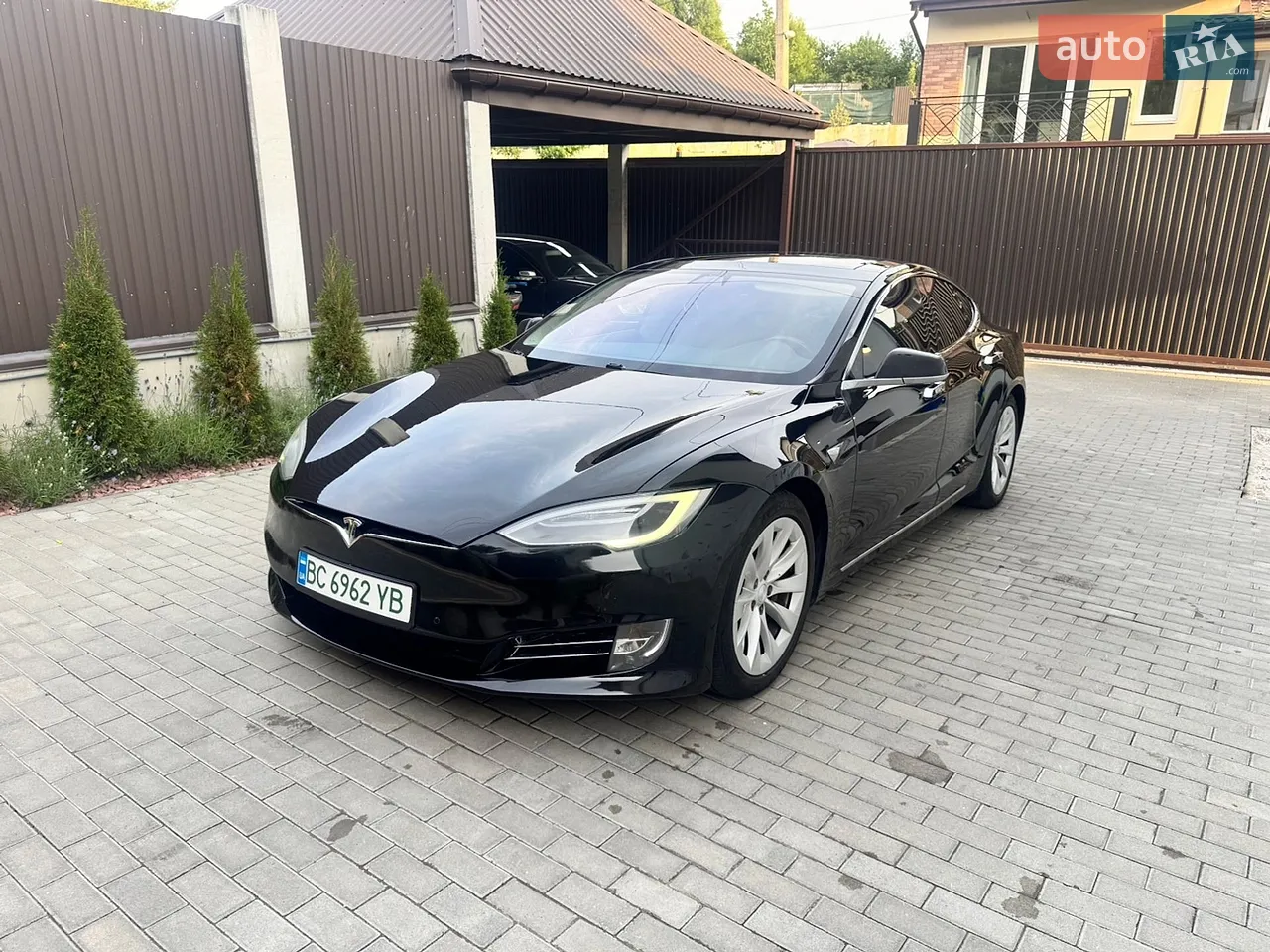2016 Tesla Model S - мініатюра 16