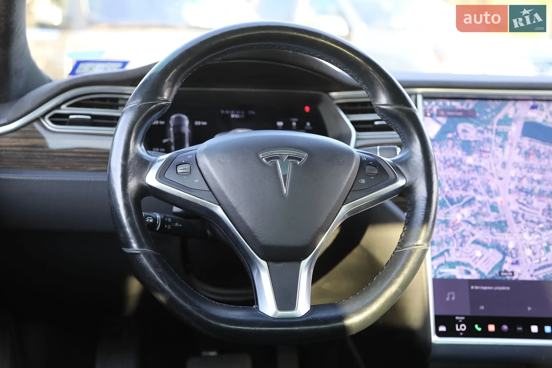 2015 Tesla Model S - мініатюра 16