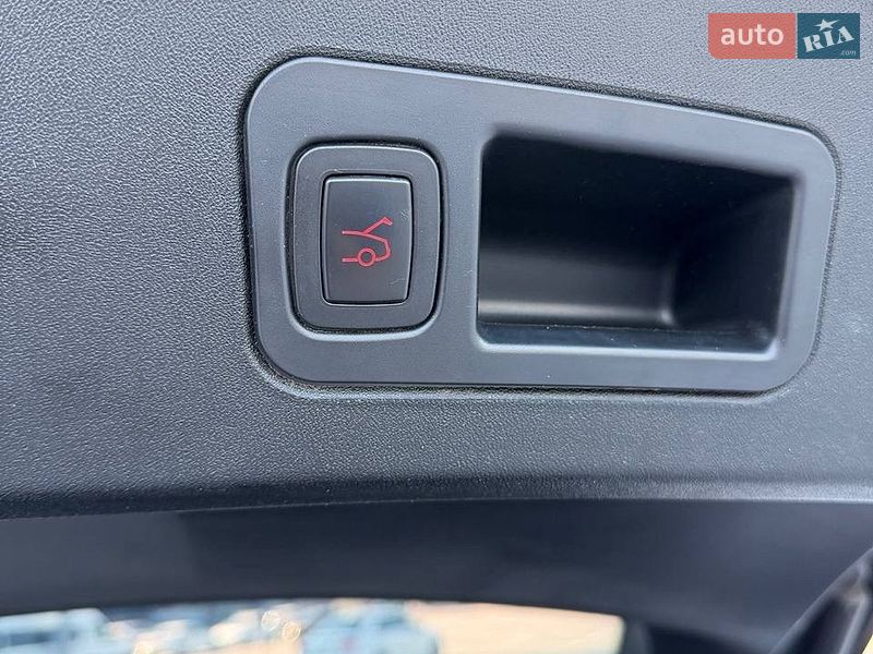 Лифтбек Tesla Model S 2013 в Киеве