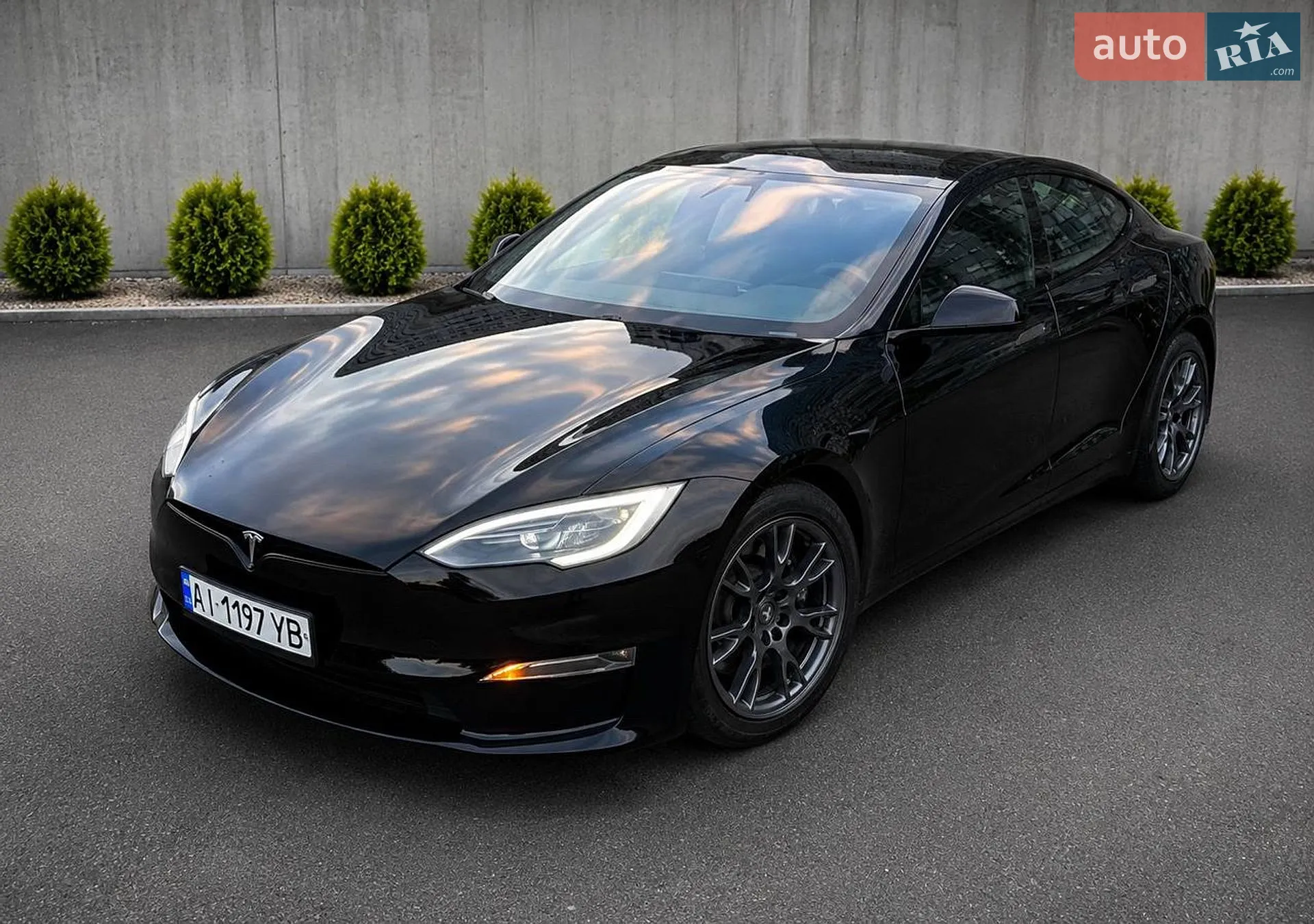 2022 Tesla Model S - мініатюра 2