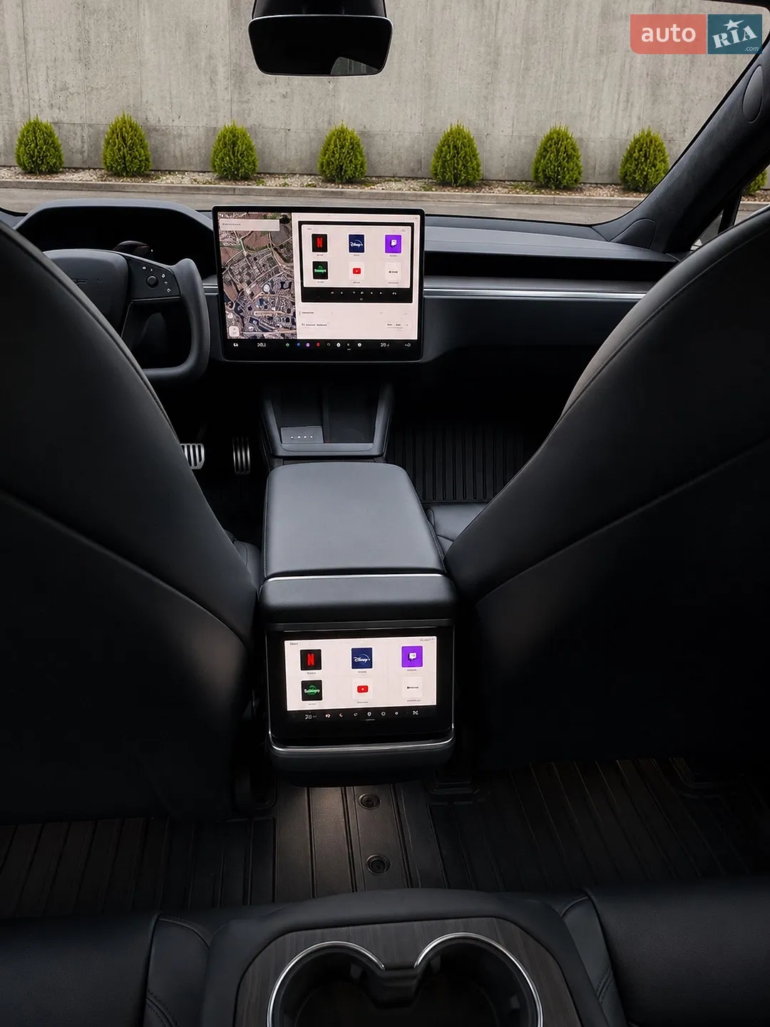 2022 Tesla Model S - мініатюра 11