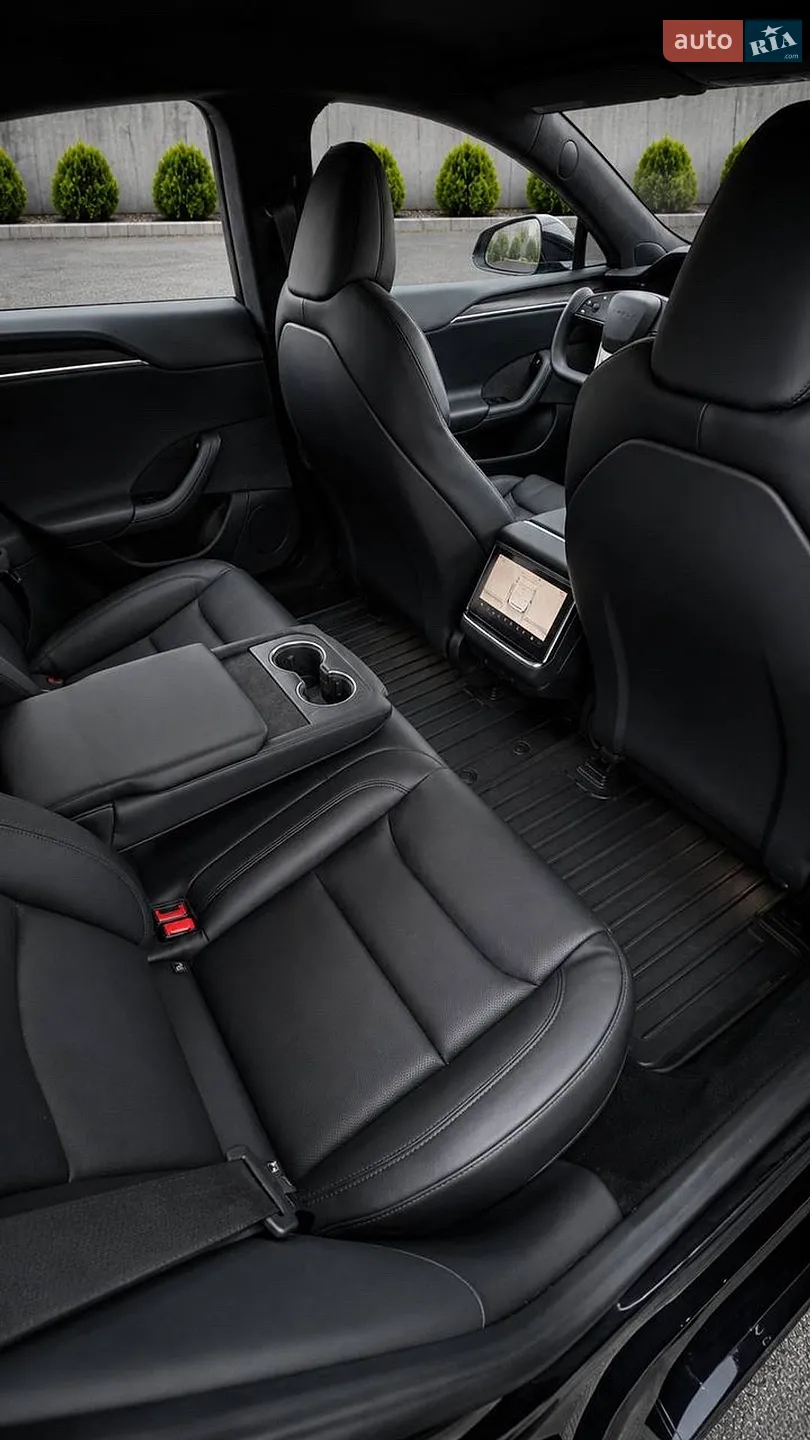 2022 Tesla Model S - мініатюра 13
