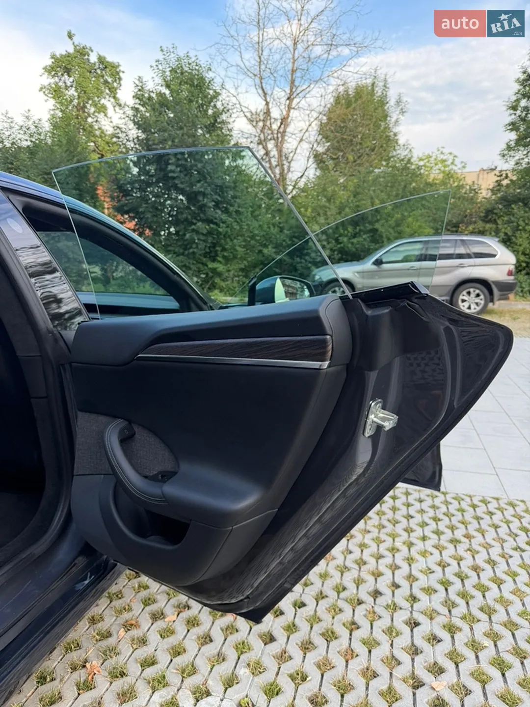 2021 Tesla Model S - мініатюра 8