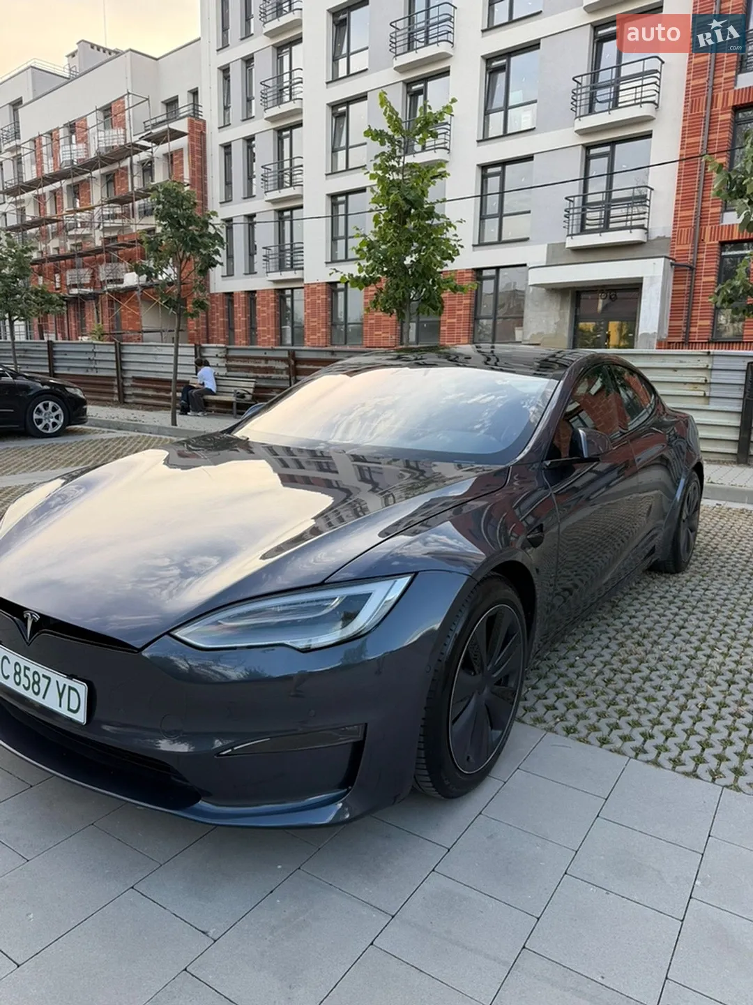 2021 Tesla Model S - мініатюра 12