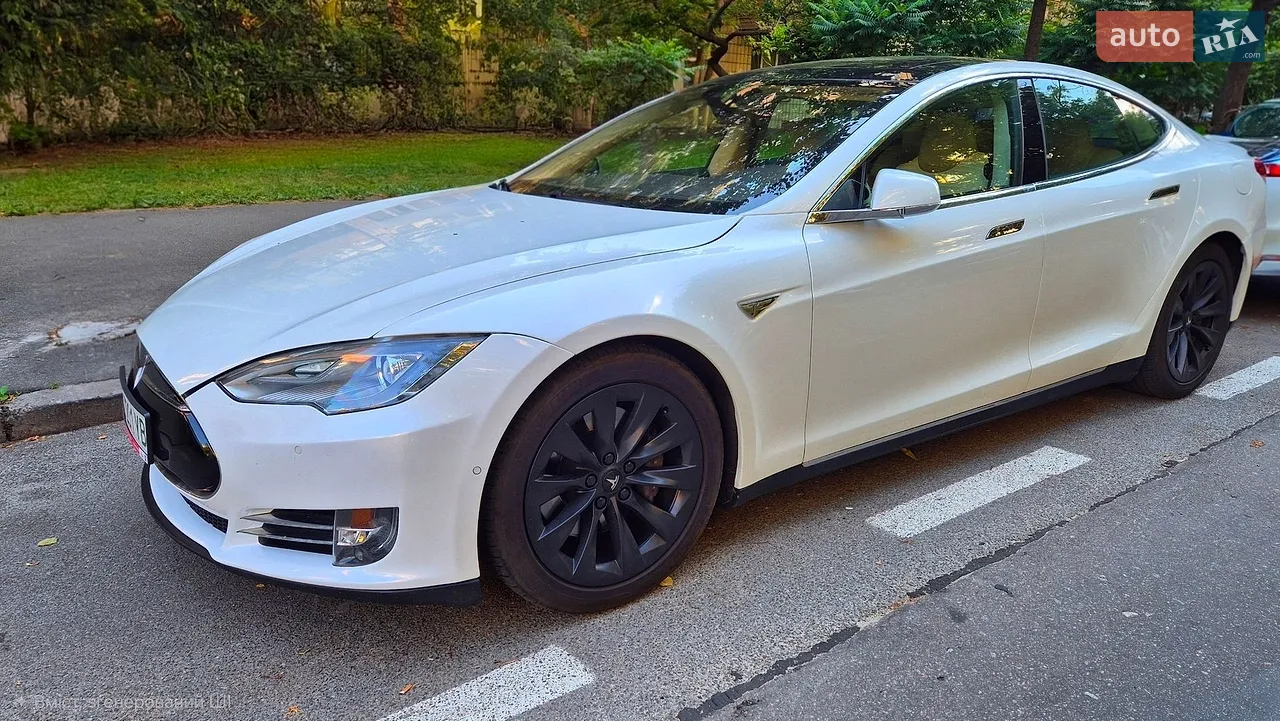 2015 Tesla Model S - мініатюра 18