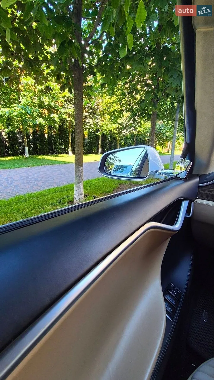 2015 Tesla Model S - мініатюра 8