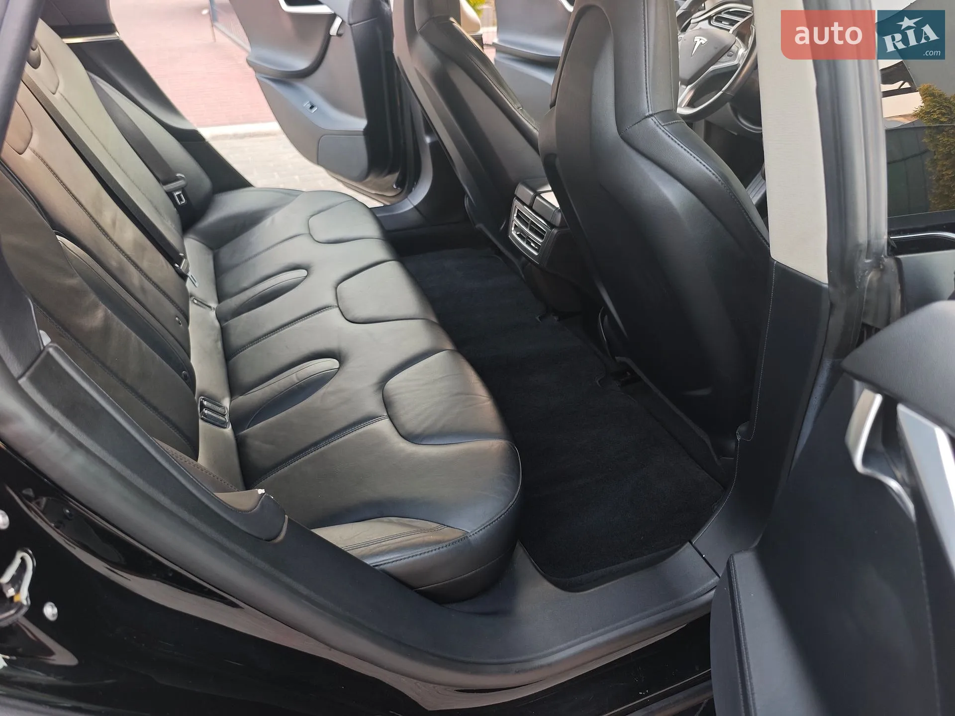 2013 Tesla Model S - мініатюра 38