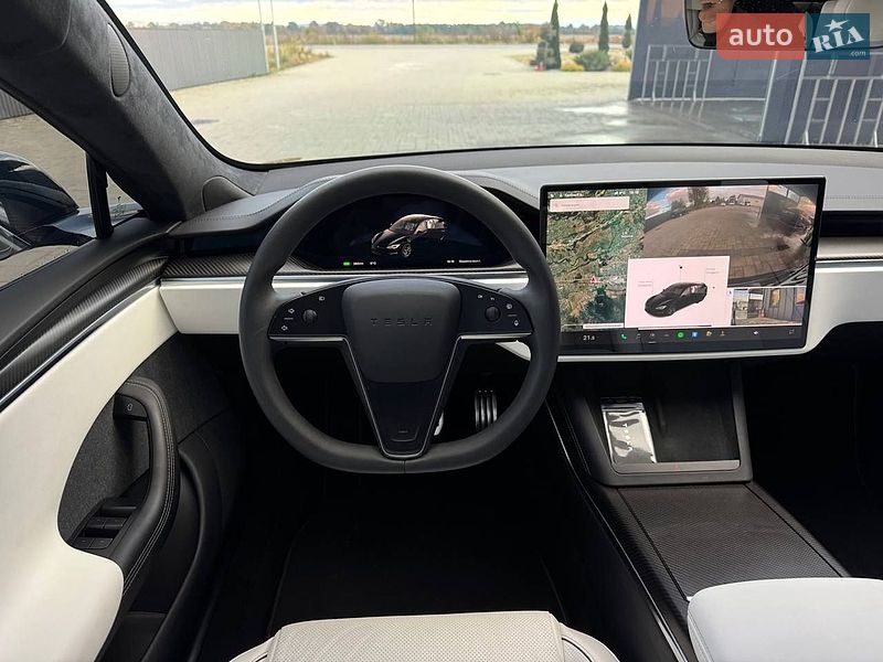 Ліфтбек Tesla Model S 2022 в Брошневі-Облозі