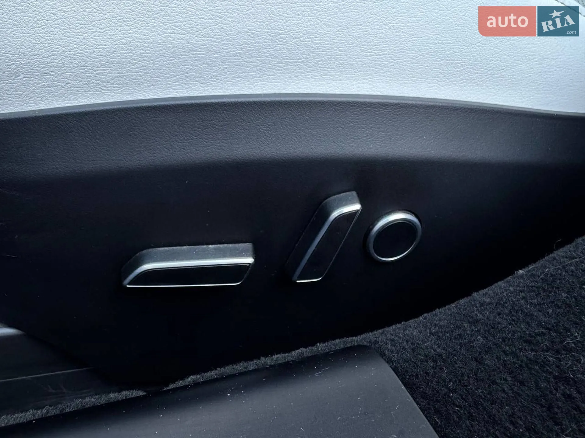2022 Tesla Model S - мініатюра 4