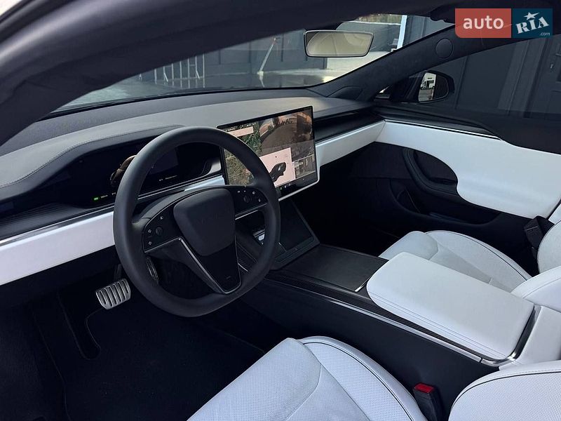 Ліфтбек Tesla Model S 2022 в Брошневі-Облозі