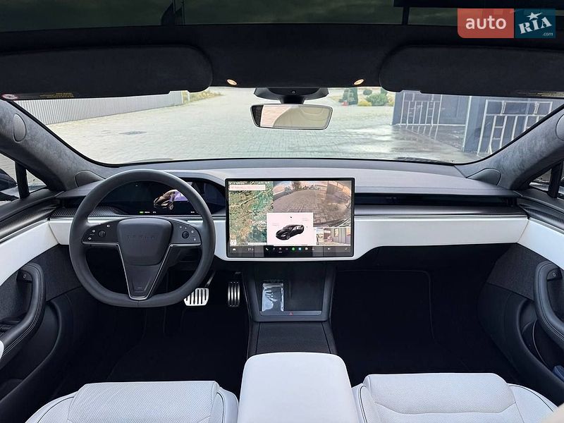 Ліфтбек Tesla Model S 2022 в Брошневі-Облозі