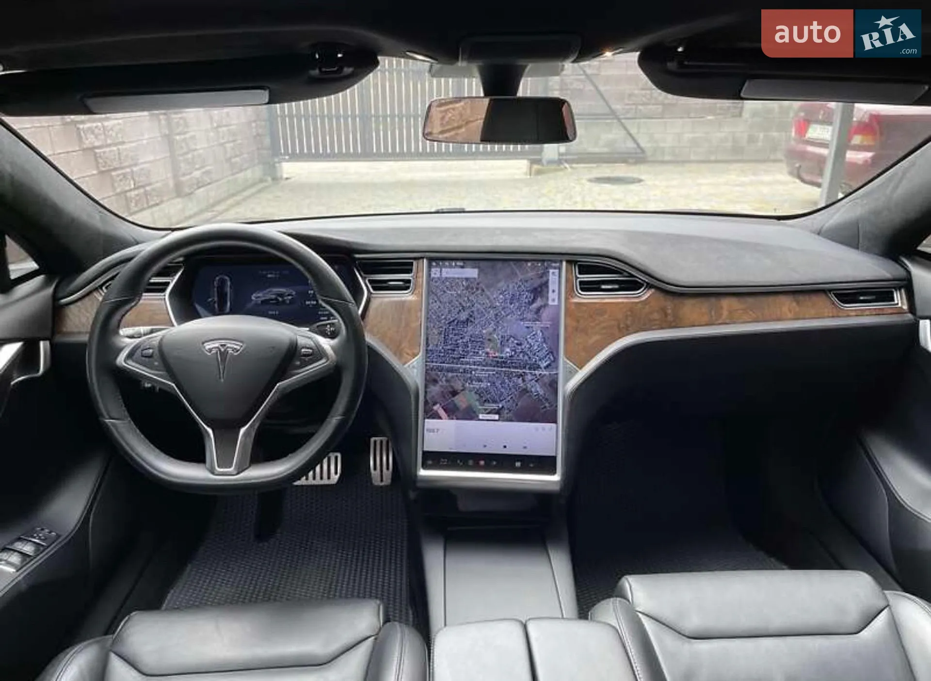 Tesla Model S 2017 VIN 5YJSA1E22HF195246 фото оголошення 18 з 32