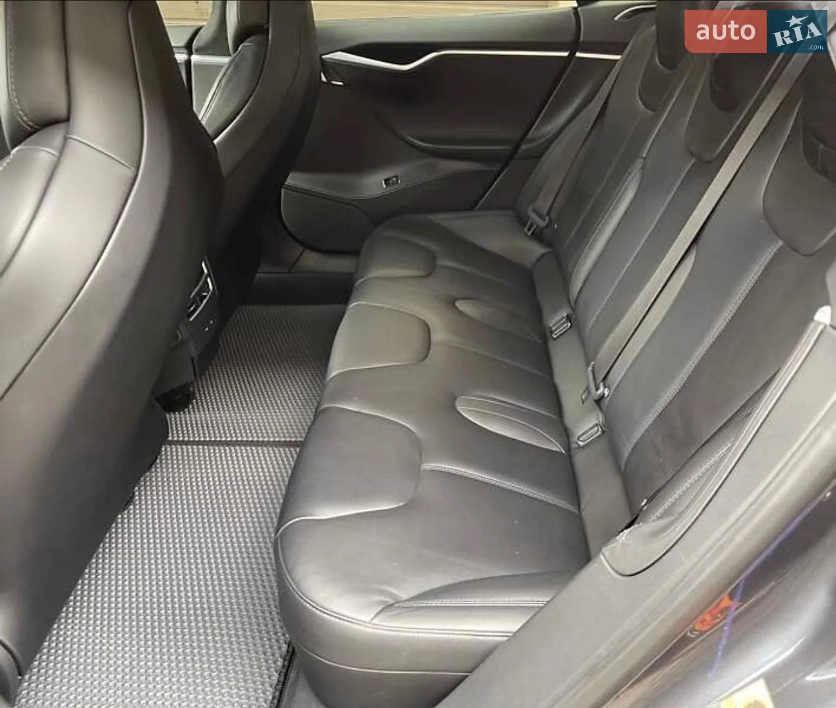 Tesla Model S 2017 VIN 5YJSA1E22HF195246 фото оголошення 32 з 32