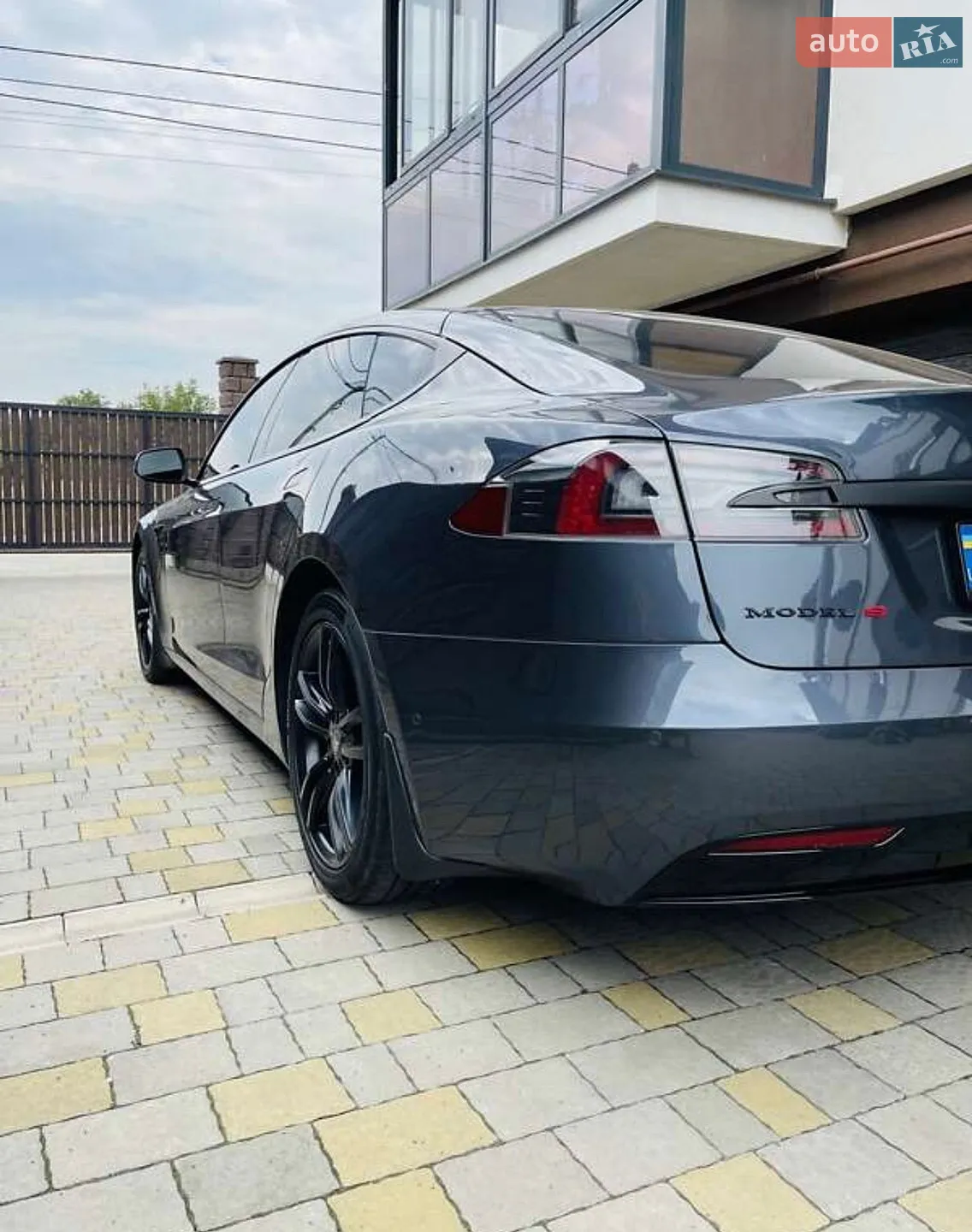Tesla Model S 2017 VIN 5YJSA1E22HF195246 фото оголошення 11 з 32