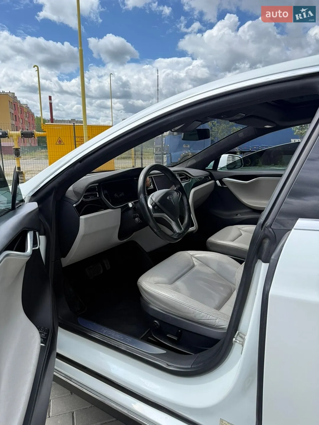 2016 Tesla Model S - мініатюра 15