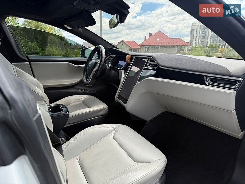 Лифтбек Tesla Model S 2016 в Ковеле фото 19 Лифтбек Tesla Model S 2016 в Ковеле