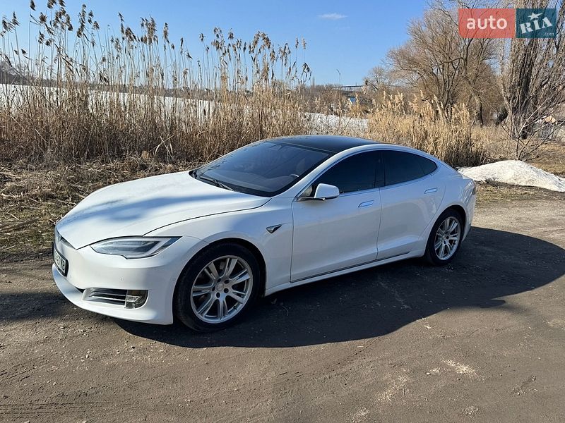 Ліфтбек Tesla Model S 2020 в Києві фото 14 Ліфтбек Tesla Model S 2020 в Києві