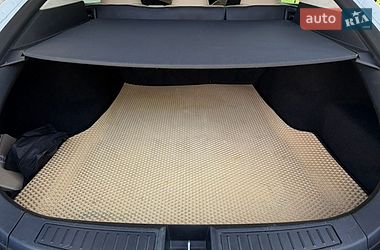 Ліфтбек Tesla Model S 2015 в Житомирі