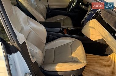 Ліфтбек Tesla Model S 2015 в Житомирі