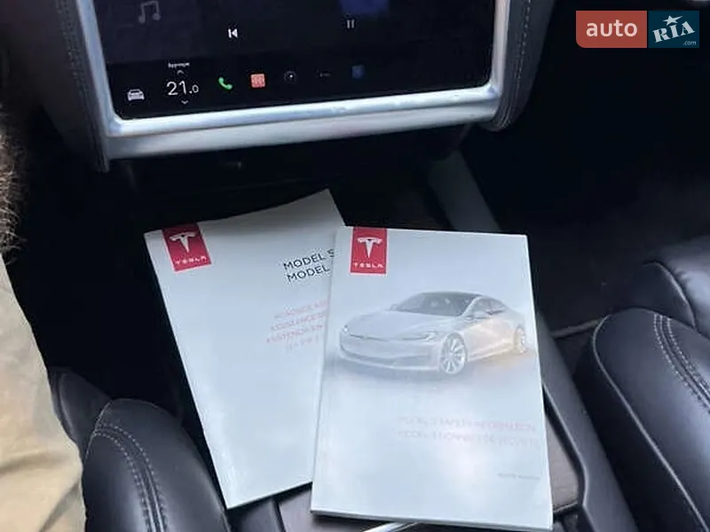 Лифтбек Tesla Model S 2017 в Ивано-Франковске документ