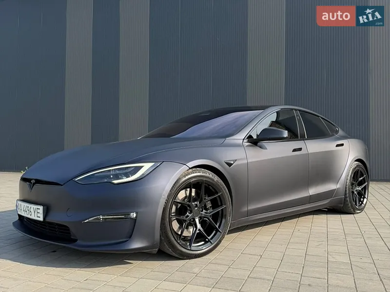 Tesla Model S 2021