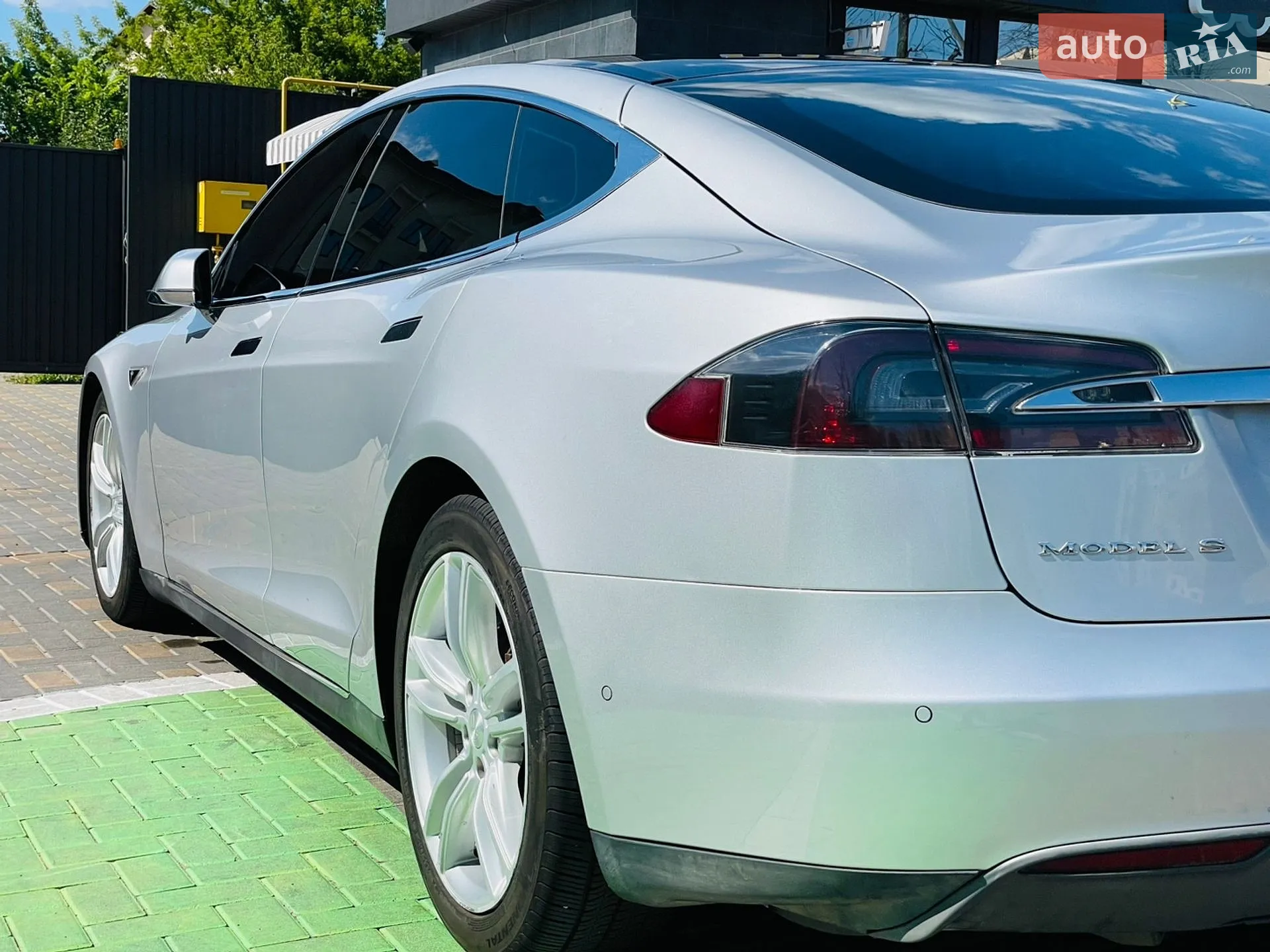 2016 Tesla Model S - мініатюра 32