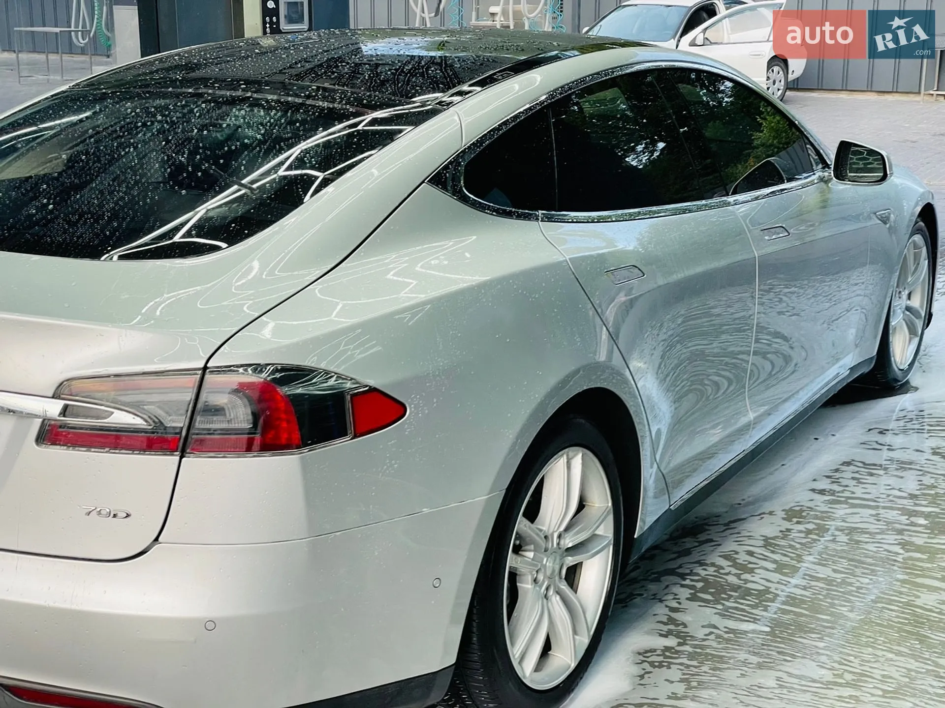 2016 Tesla Model S - мініатюра 5