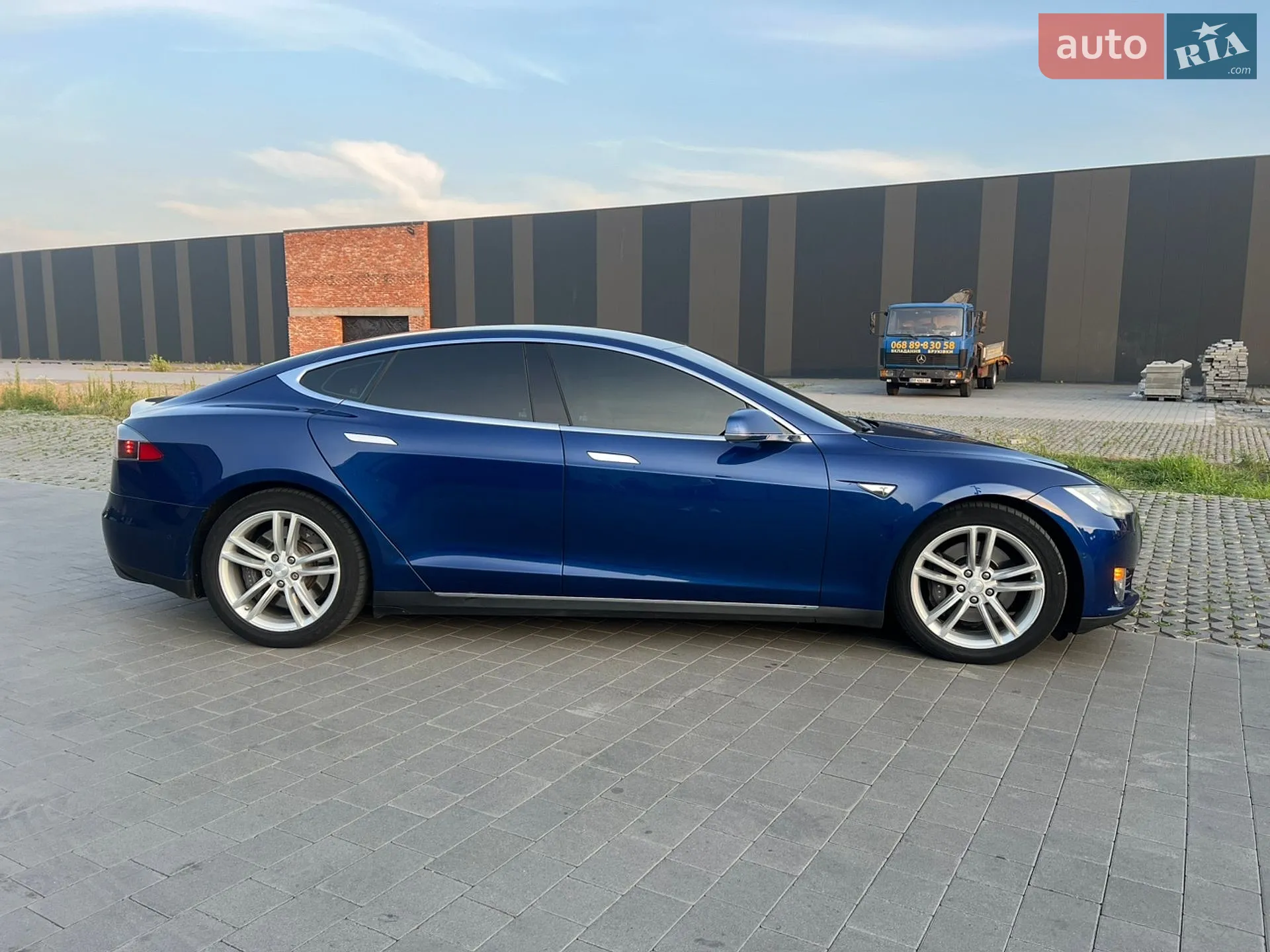 2015 Tesla Model S - мініатюра 6