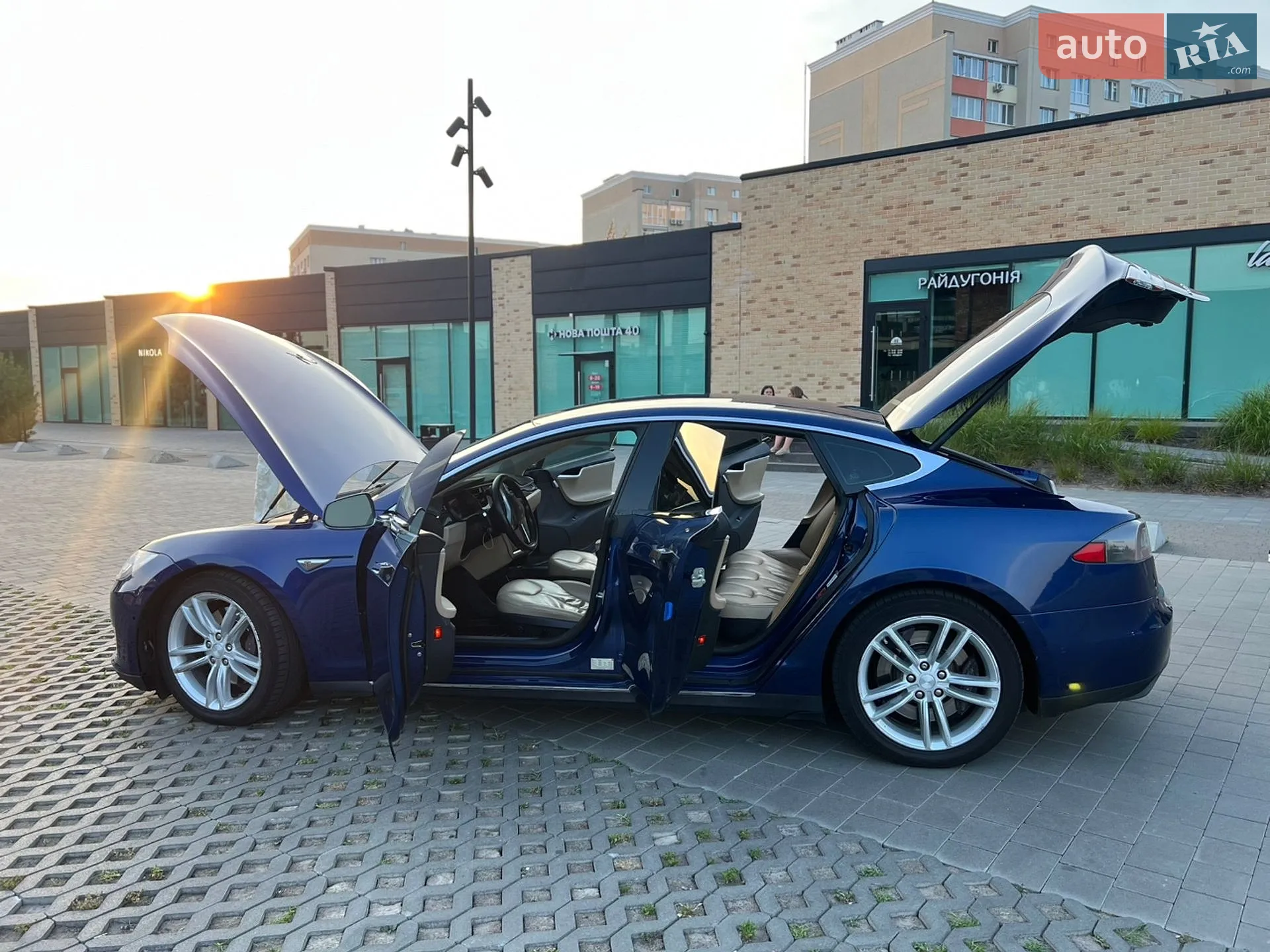 2015 Tesla Model S - мініатюра 13